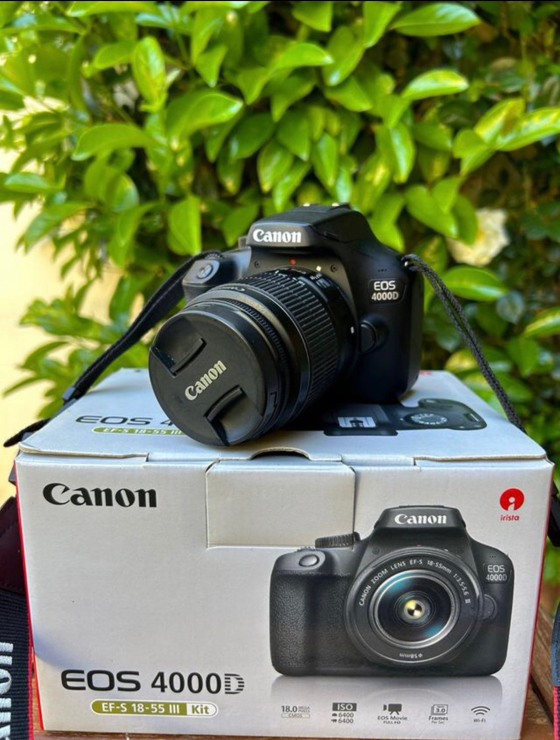 Canon EOS 4000D + Canon 18-55mm