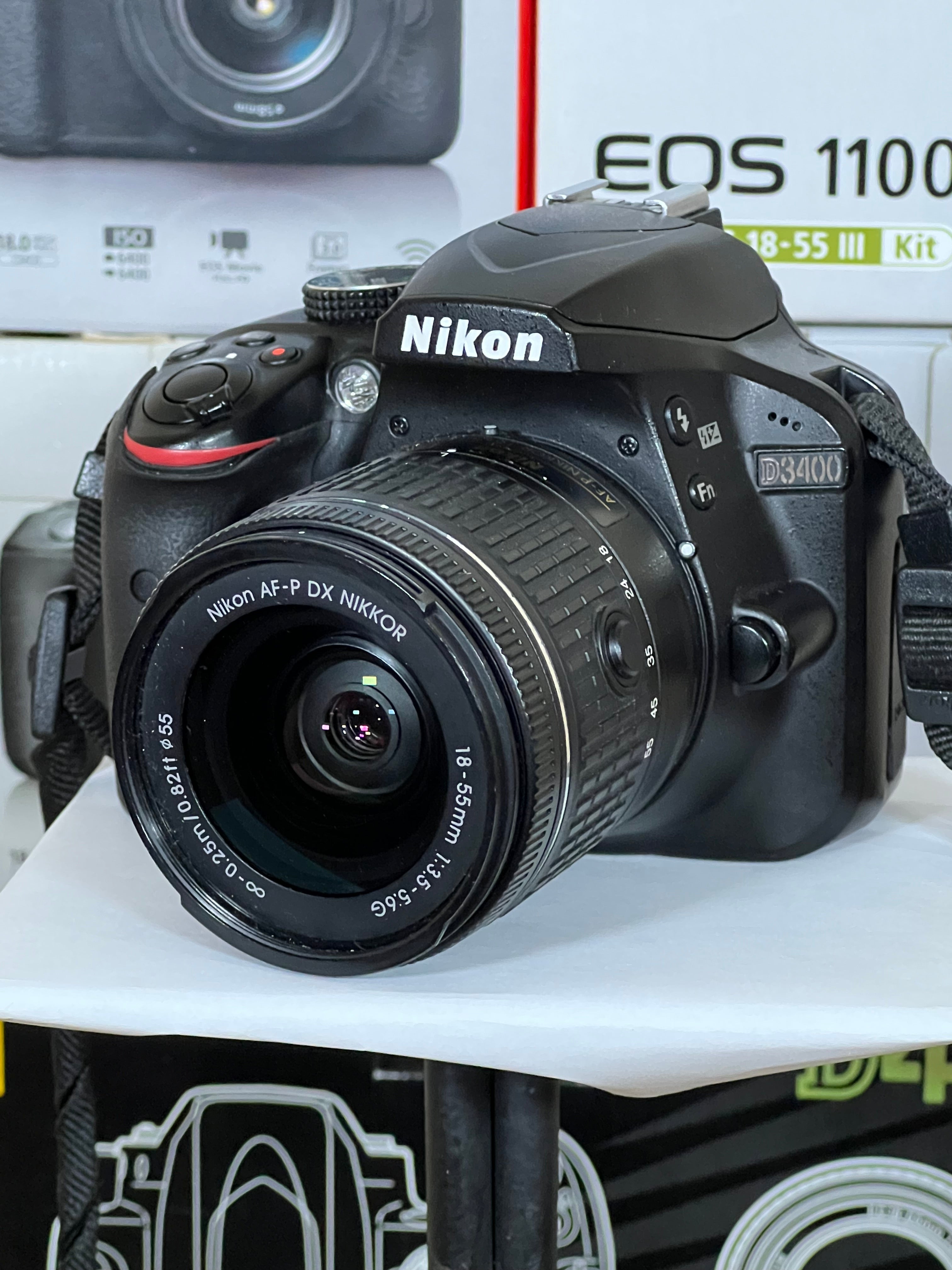 Nikon D3400 Pro + Nikon 18-55mm y Accesorios