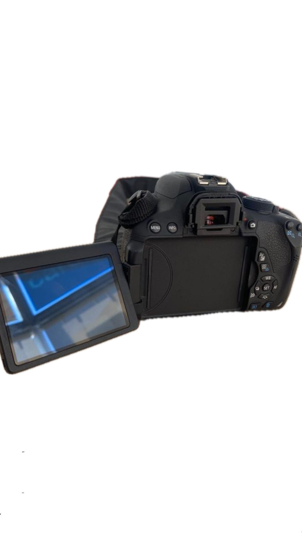 Canon EOS 700D + Canon 18-55mm