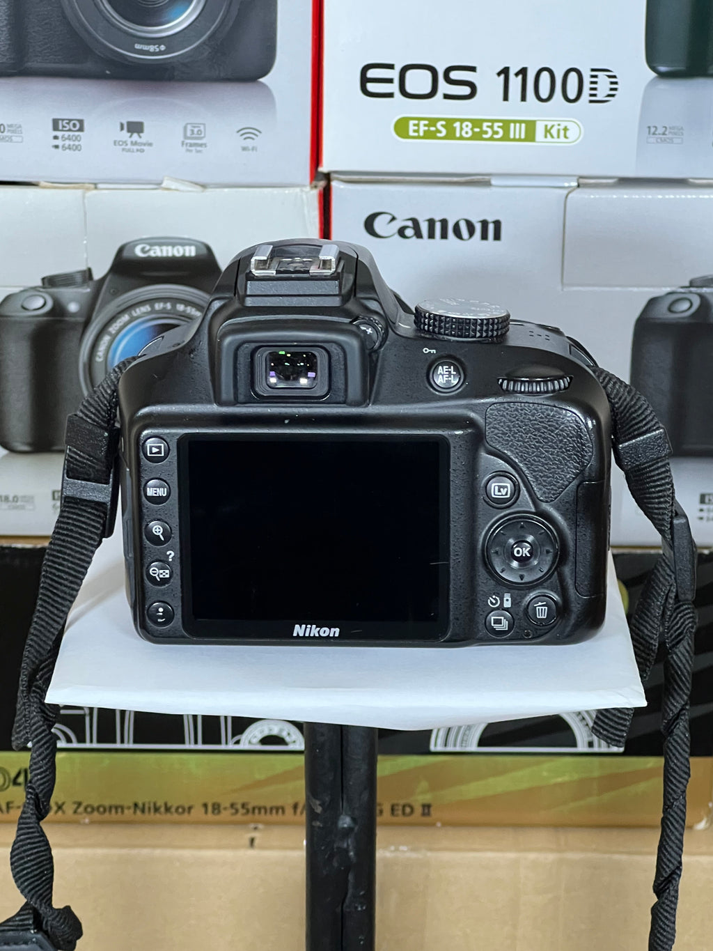Nikon D3400 Pro + Nikon 18-55mm y Accesorios