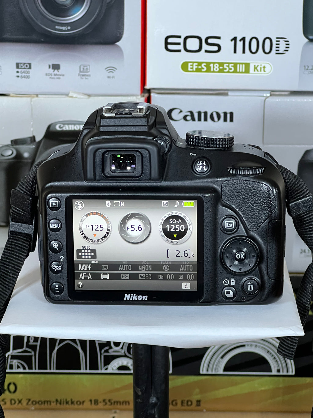 Nikon D3400 + Teleobjetivo